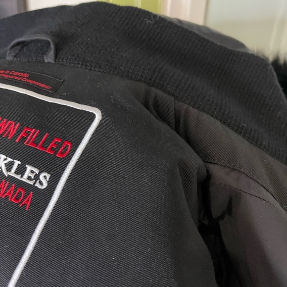 Moose Knuckles ( Pre-loved ) Jacket - Picture 12 of 13